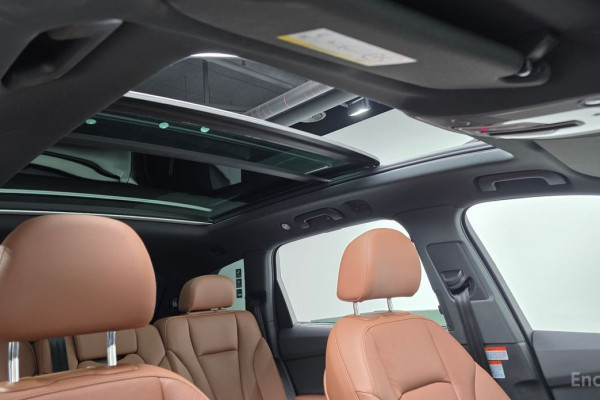 2023 Audi Q7 с пробегом 15 785 км