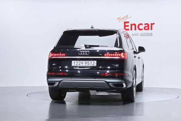 2021 Audi Q7 с пробегом 35 562 км