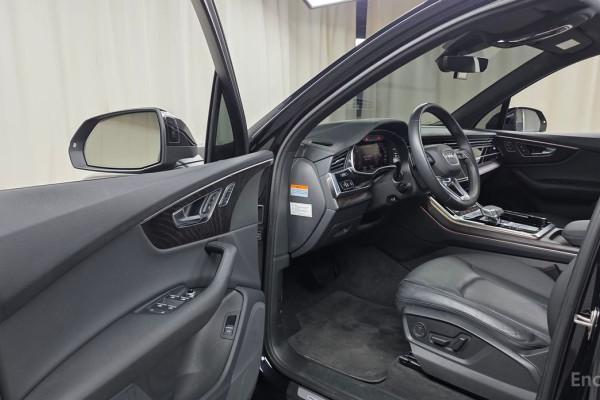 2021 Audi Q7 с пробегом 35 562 км