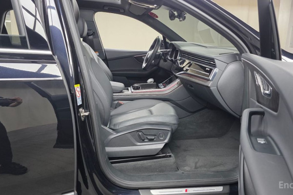 2021 Audi Q7 с пробегом 35 562 км