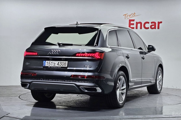2022 Audi Q7 с пробегом 70 391 км