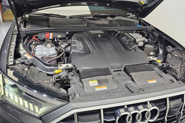 2022 Audi Q7 с пробегом 70 391 км