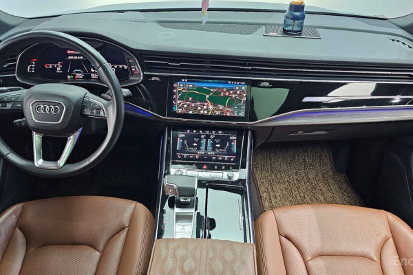 2022 Audi Q7 с пробегом 70 391 км