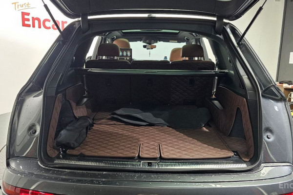 2022 Audi Q7 с пробегом 70 391 км