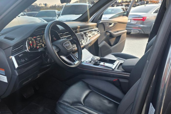 2022 Audi Q7 с пробегом 82 195 км