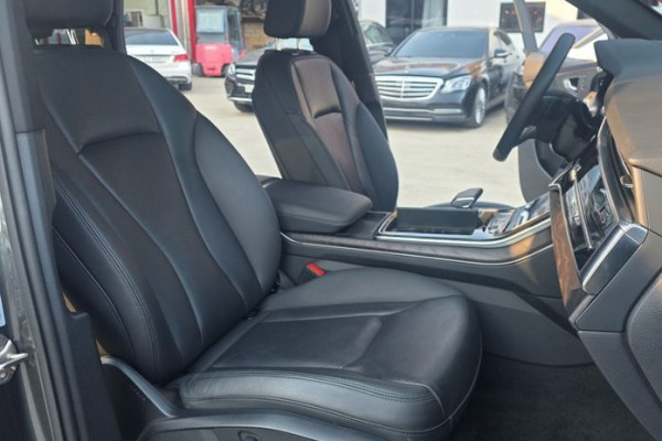 2022 Audi Q7 с пробегом 82 195 км