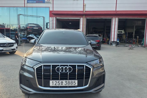 2022 Audi Q7 с пробегом 82 195 км