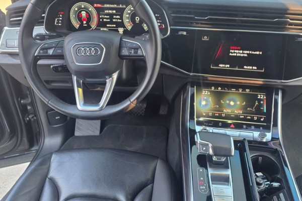 2022 Audi Q7 с пробегом 82 195 км
