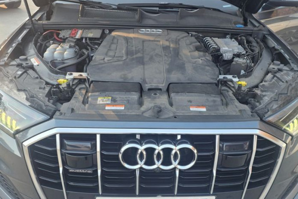 2022 Audi Q7 с пробегом 82 195 км