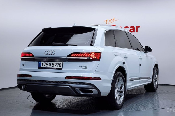 2021 Audi Q7 с пробегом 63 687 км