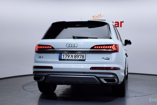 2021 Audi Q7 с пробегом 63 687 км