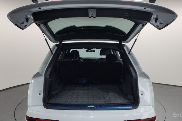 2021 Audi Q7 с пробегом 63 687 км