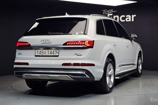 2020 Audi Q7 с пробегом 143 789 км