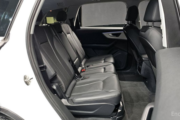 2020 Audi Q7 с пробегом 143 789 км