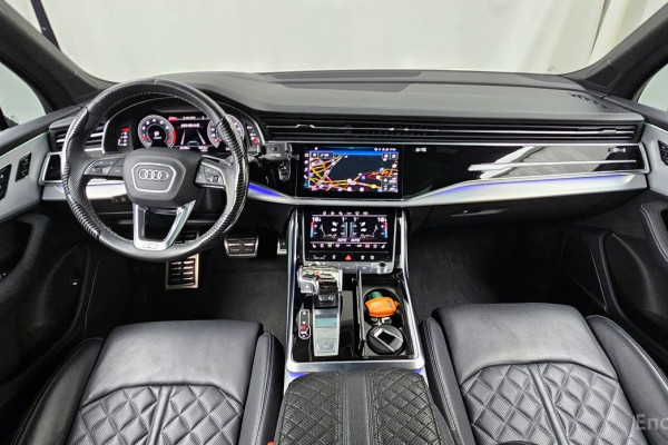 2023 Audi Q7 с пробегом 44 198 км