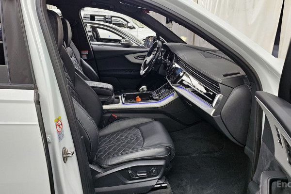 2023 Audi Q7 с пробегом 44 198 км