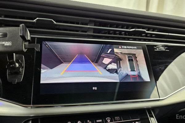 2023 Audi Q7 с пробегом 44 198 км