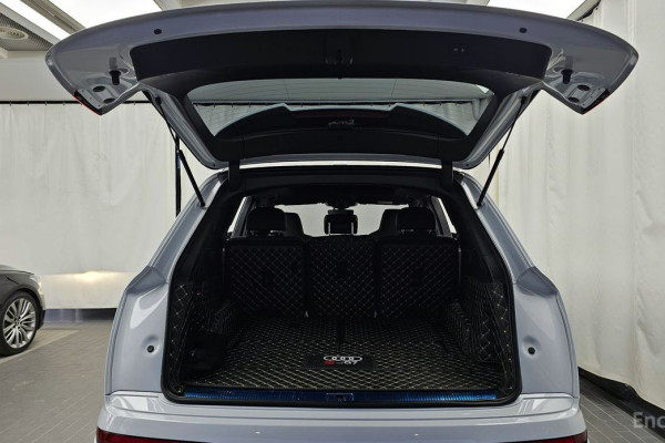 2023 Audi Q7 с пробегом 44 198 км