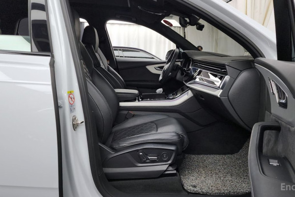 2023 Audi Q7 с пробегом 42 752 км