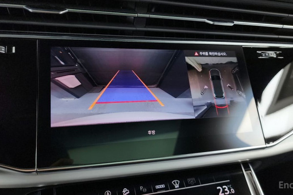 2023 Audi Q7 с пробегом 42 752 км