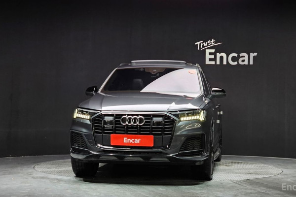 2022 Audi Q7 с пробегом 65 782 км