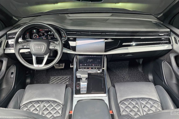 2022 Audi Q7 с пробегом 65 782 км