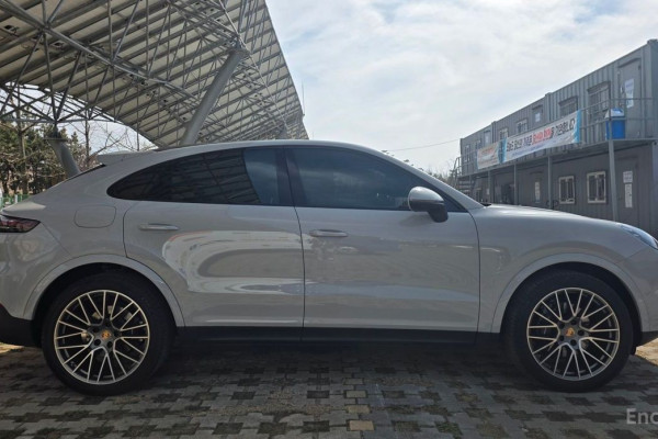 2023 Porsche Cayenne с пробегом 51 000 км