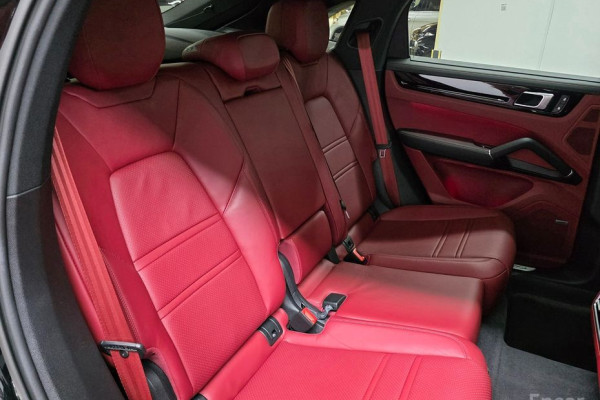 2022 Porsche Cayenne с пробегом 46 750 км