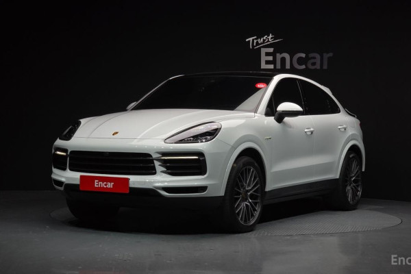 2021 Porsche Cayenne с пробегом 12 497 км