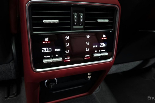 2021 Porsche Cayenne с пробегом 12 497 км