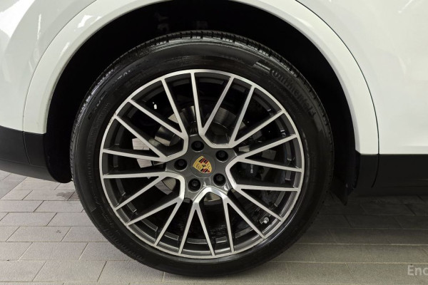 2022 Porsche Cayenne с пробегом 23 041 км