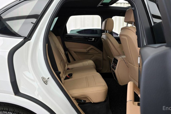 2022 Porsche Cayenne с пробегом 23 041 км