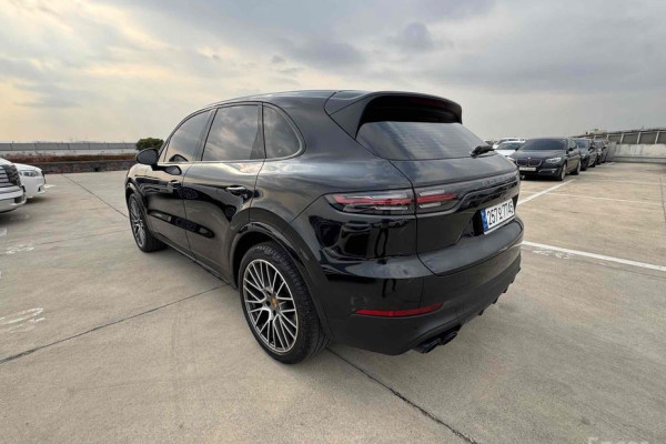 2023 Porsche Cayenne с пробегом 30 800 км