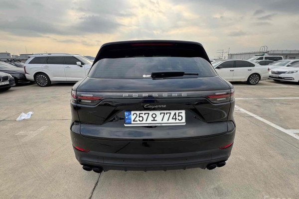 2023 Porsche Cayenne с пробегом 30 800 км