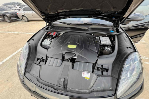 2023 Porsche Cayenne с пробегом 30 800 км