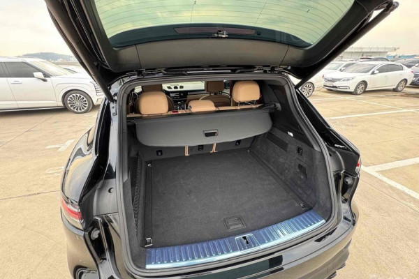 2023 Porsche Cayenne с пробегом 30 800 км