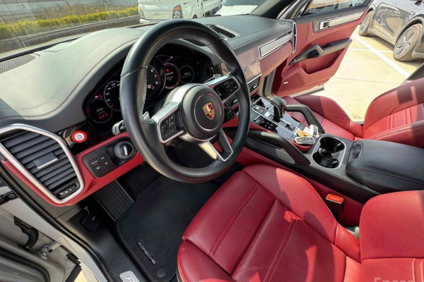 2022 Porsche Cayenne с пробегом 33 647 км