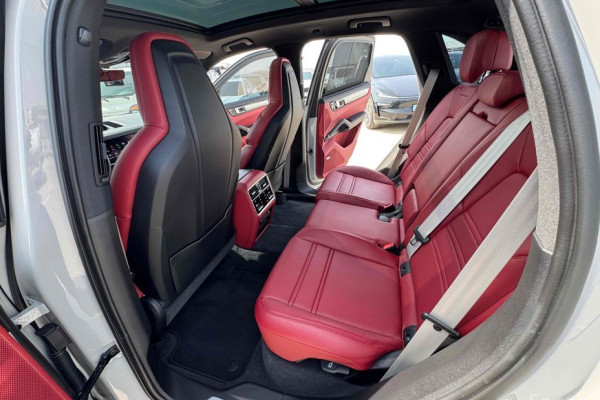 2022 Porsche Cayenne с пробегом 33 647 км