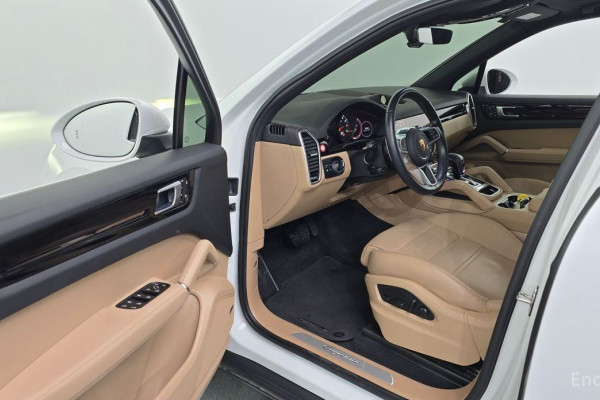 2022 Porsche Cayenne с пробегом 41 966 км