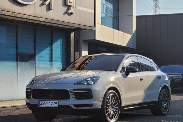 2022 Porsche Cayenne с пробегом 46 000 км