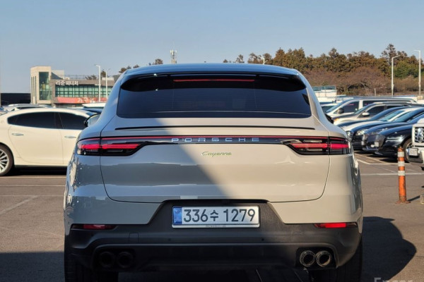 2022 Porsche Cayenne с пробегом 46 000 км