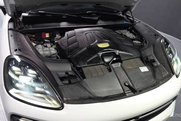 2022 Porsche Cayenne с пробегом 30 249 км