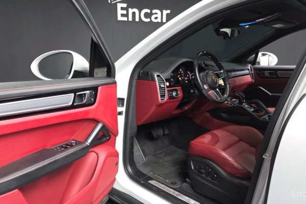 2022 Porsche Cayenne с пробегом 30 249 км