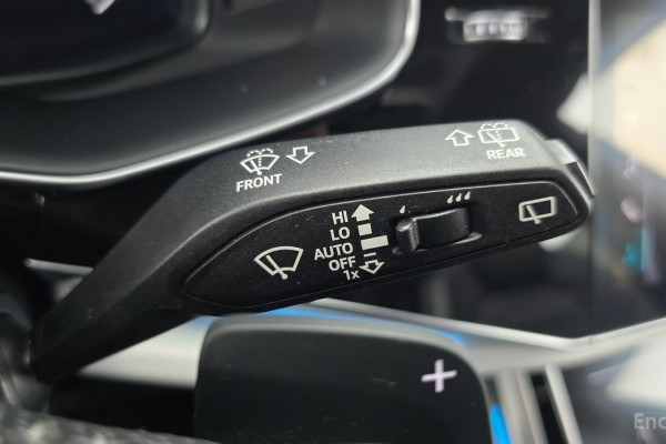 2020 Audi Q8 с пробегом 125 958 км