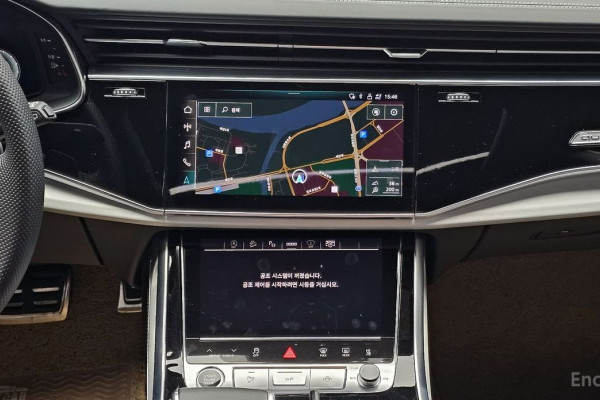 2021 Audi Q8 с пробегом 83 419 км