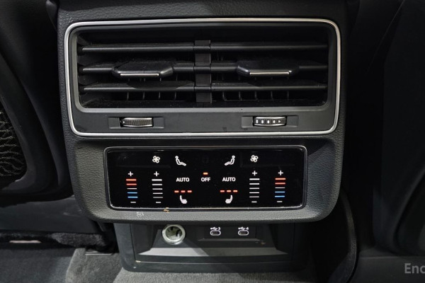 2021 Audi Q8 с пробегом 87 025 км