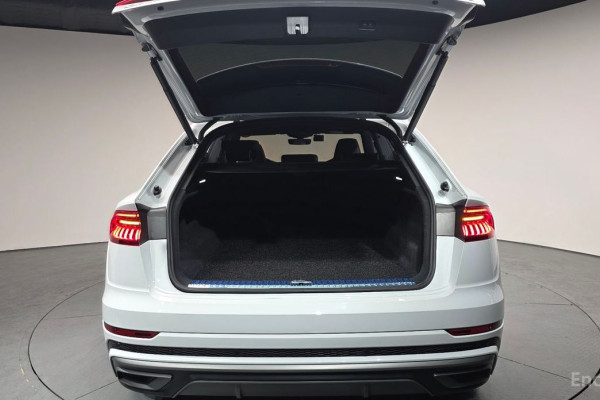 2020 Audi Q8 с пробегом 90 978 км