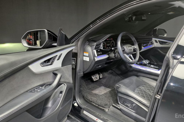 2022 Audi Q8 с пробегом 59 320 км