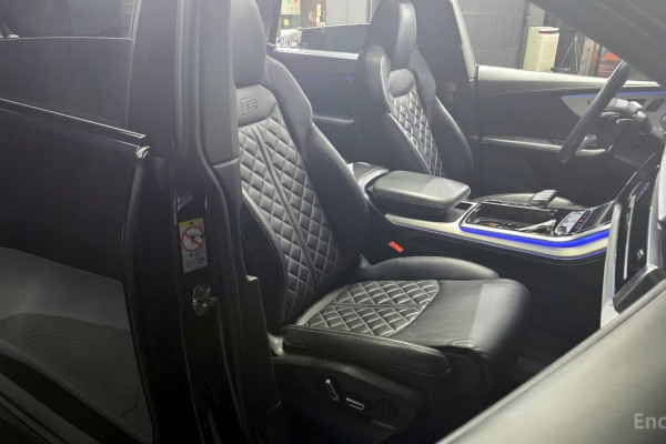 2022 Audi Q8 с пробегом 59 320 км