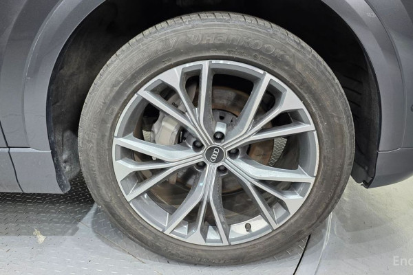 2021 Audi Q8 с пробегом 86 651 км